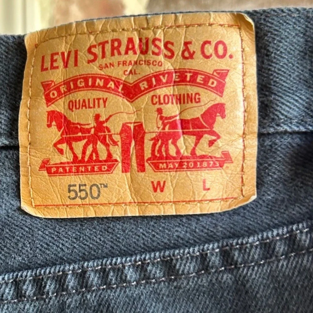 Levi's 550 Relaxed Fit Tapered Leg Jeans Mens 46x30 Black Denim Classic Baggy